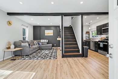 Welcome to 734 E. Green Street, a beautifully renovated - photo 8