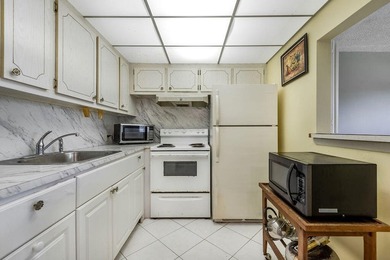 Lowest priced unit in Century Village. Located right next to - photo 8