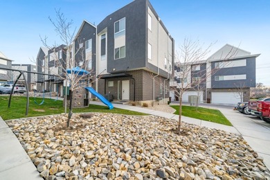 Great Salt Lake Townhome/Townhouse For Sale in Clearfield Utah