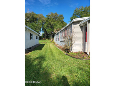 REDUCED!! 55-plus! Spacious 2/2, nice big yard. NO LOT RENT! - photo 3