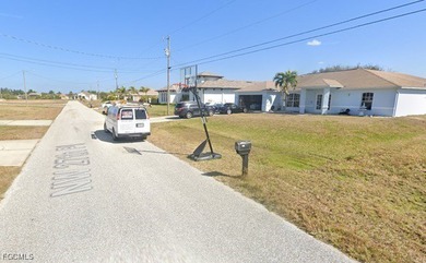 WELCOME TO THE NW OF CAPE CORAL ! Cape Coral is booming and it's - photo 4