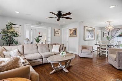 Welcome to this beautiful Colonial located in the heart of - photo 15