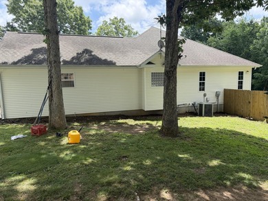 LOT/HOME - TOTAL REMODELED HOME IN QUAIL RUN - Ready to move - photo 4