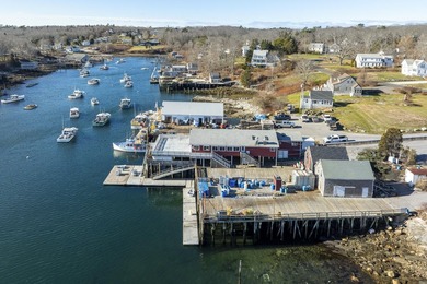 After 30+ years Shaw's Wharf and Lobster is For Sale. This - photo 3