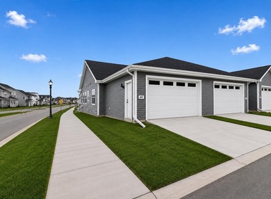 Moving-in ready! Brand New stunning Alterra Design Homes - photo 4