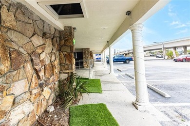 100% Leased NNN Retail Center - Fort Myers, FL $5,500,000 | ~9 - photo 15