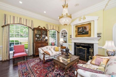 8.5 acre estate w/impeccable Georgian architecture set within a - photo 17