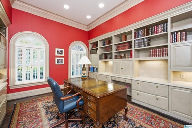 8.5 acre estate w/impeccable Georgian architecture set within a - photo 18