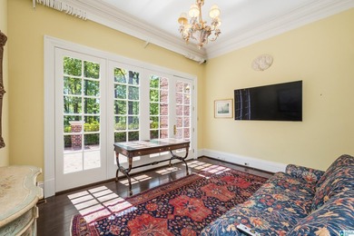 8.5 acre estate w/impeccable Georgian architecture set within a - photo 20