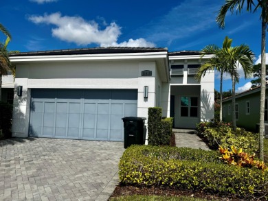 (private lake, pond, creek) Home For Sale in Port Saint Lucie Florida