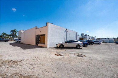 100% Leased NNN Retail Center - Fort Myers, FL $5,500,000 | ~9 - photo 25