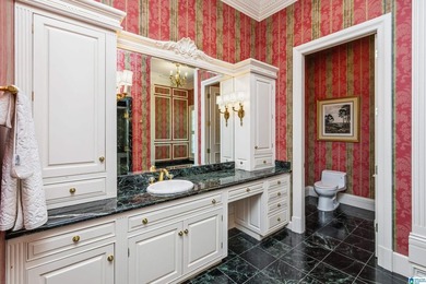 8.5 acre estate w/impeccable Georgian architecture set within a - photo 27