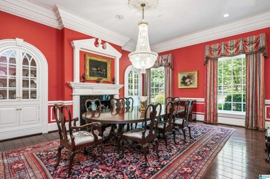 8.5 acre estate w/impeccable Georgian architecture set within a - photo 38