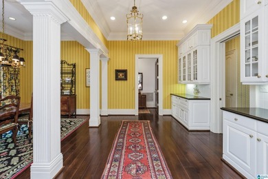 8.5 acre estate w/impeccable Georgian architecture set within a - photo 41