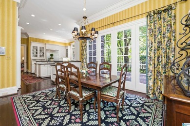 8.5 acre estate w/impeccable Georgian architecture set within a - photo 46