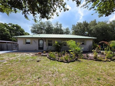 Are you looking for the perfect starter home? Check out this 2/1 - photo 6