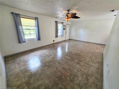 Are you looking for the perfect starter home? Check out this 2/1 - photo 10