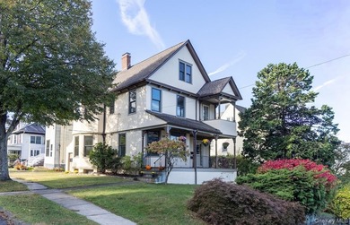 Lake Townhome/Townhouse For Sale in Tarrytown, New York