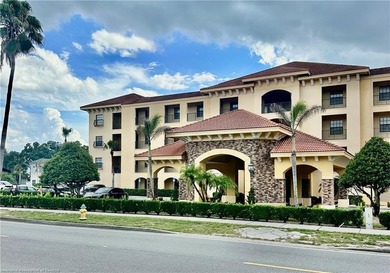 Welcome to lakefront living at its finest! This beautiful - photo 2