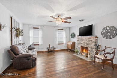 Charming Murray Hill home in a highly desirable, family-friendly - photo 6