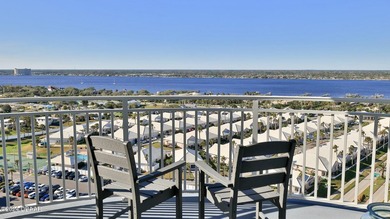 PRICED TO SELL, Coastal living with its breathtaking ocean and - photo 7