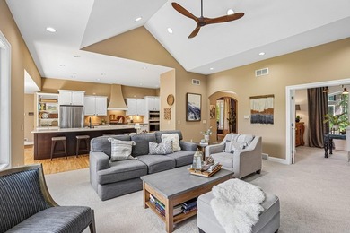 Gorgeous filled with natural light and move in ready, this - photo 9