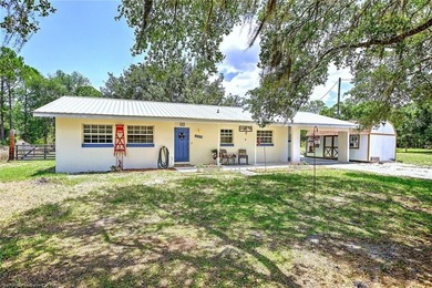 Lake Istokpoga Home Active Under Contract in Lake Placid Florida
