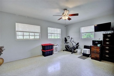 Additional listing photo 4