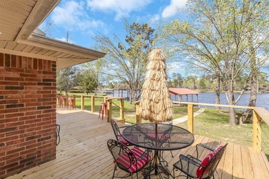 Wake up to breathtaking waterfront views in this beautifully - photo 44