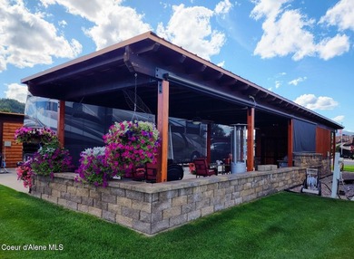 'Class A Motorcoach' Property (built in 2017) has many amenities - photo 1