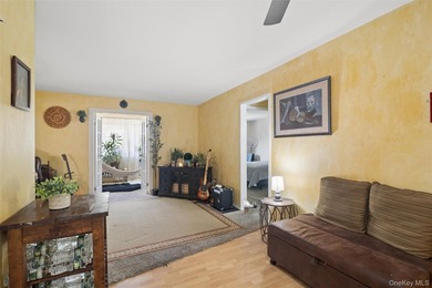 Welcome to 101 Clinton Avenue! This spacious third-floor - photo 4