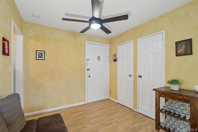 Welcome to 101 Clinton Avenue! This spacious third-floor - photo 5
