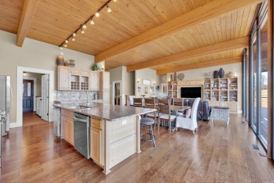 Upscale design, convenience & panoramic views define this Smith - photo 5