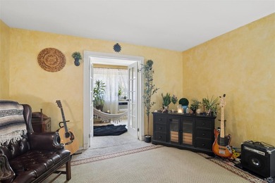 Welcome to 101 Clinton Avenue! This spacious third-floor - photo 7