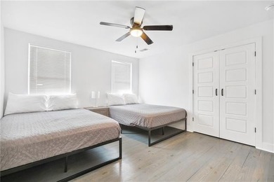 A GEM in Gentilly! Modern 3 bedroom 2 bathroom recent renovation - photo 11