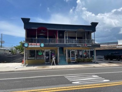 Really strategic property in St. Pete Beach. Located right on - photo 1