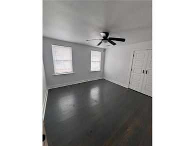 A GEM in Gentilly! Modern 3 bedroom 2 bathroom recent renovation - photo 12