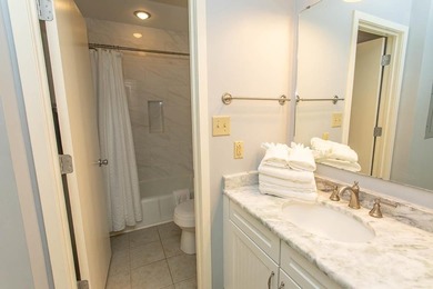 This stunning two-bedroom, two-bath, second floor villa offers - photo 16