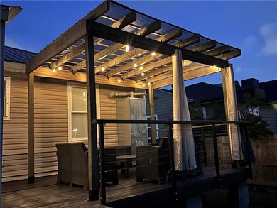 A GEM in Gentilly! Modern 3 bedroom 2 bathroom recent renovation - photo 21