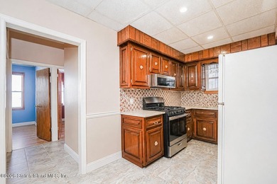 Welcome to 87 Bay 7 St-Beautiful all brick two family home - photo 21