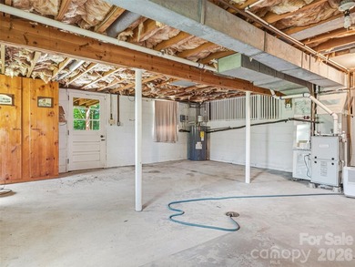 Nestled in the coveted Beverly Hills neighborhood just east of - photo 36