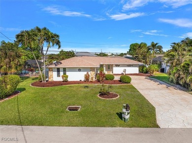 Caloosahatchee River Home For Sale in Cape Coral Florida
