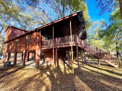 Columbus Lake Home For Sale in West Point Mississippi