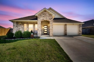 Lake Home For Sale in Waxahachie, Texas