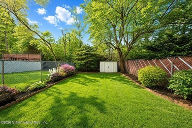 Well-maintained single-family home offering 3 bedrooms and 2 - photo 23
