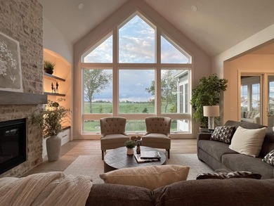 Step into this sunlight-filled home with Amish made built-ins - photo 4
