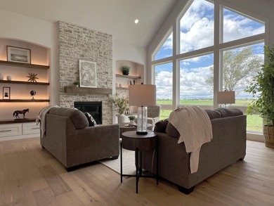 Step into this sunlight-filled home with Amish made built-ins - photo 5