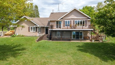 Silver Springs Lake Home For Sale in Neshkoro Wisconsin