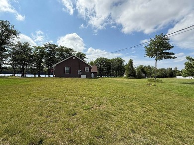 End-of-the-road privacy meets stunning riverfront living in this - photo 23