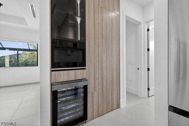 Experience luxury living at its finest in this stunning modern - photo 7